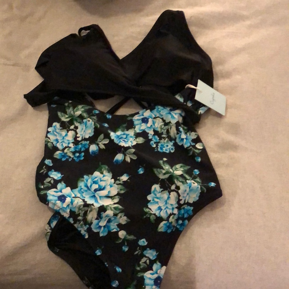 Cupshe one piece swimsuit